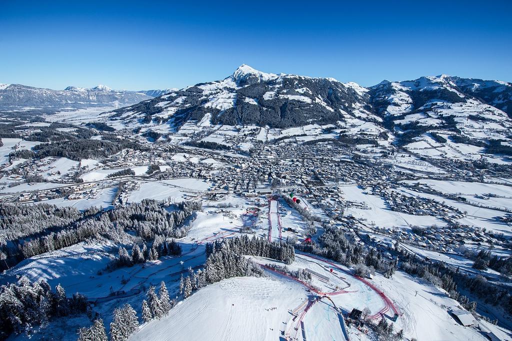 Malernhof Bed & Breakfast Kitzbuhel Bagian luar foto