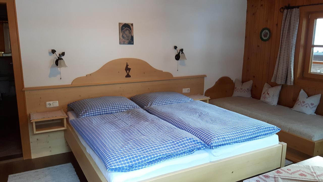 Malernhof Bed & Breakfast Kitzbuhel Bagian luar foto